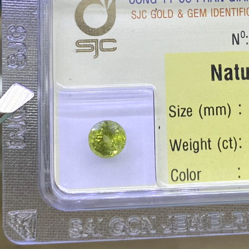 Viên đá peridot ngọc olivin kiểm định tự nhiên mài giác tròn phong thủy