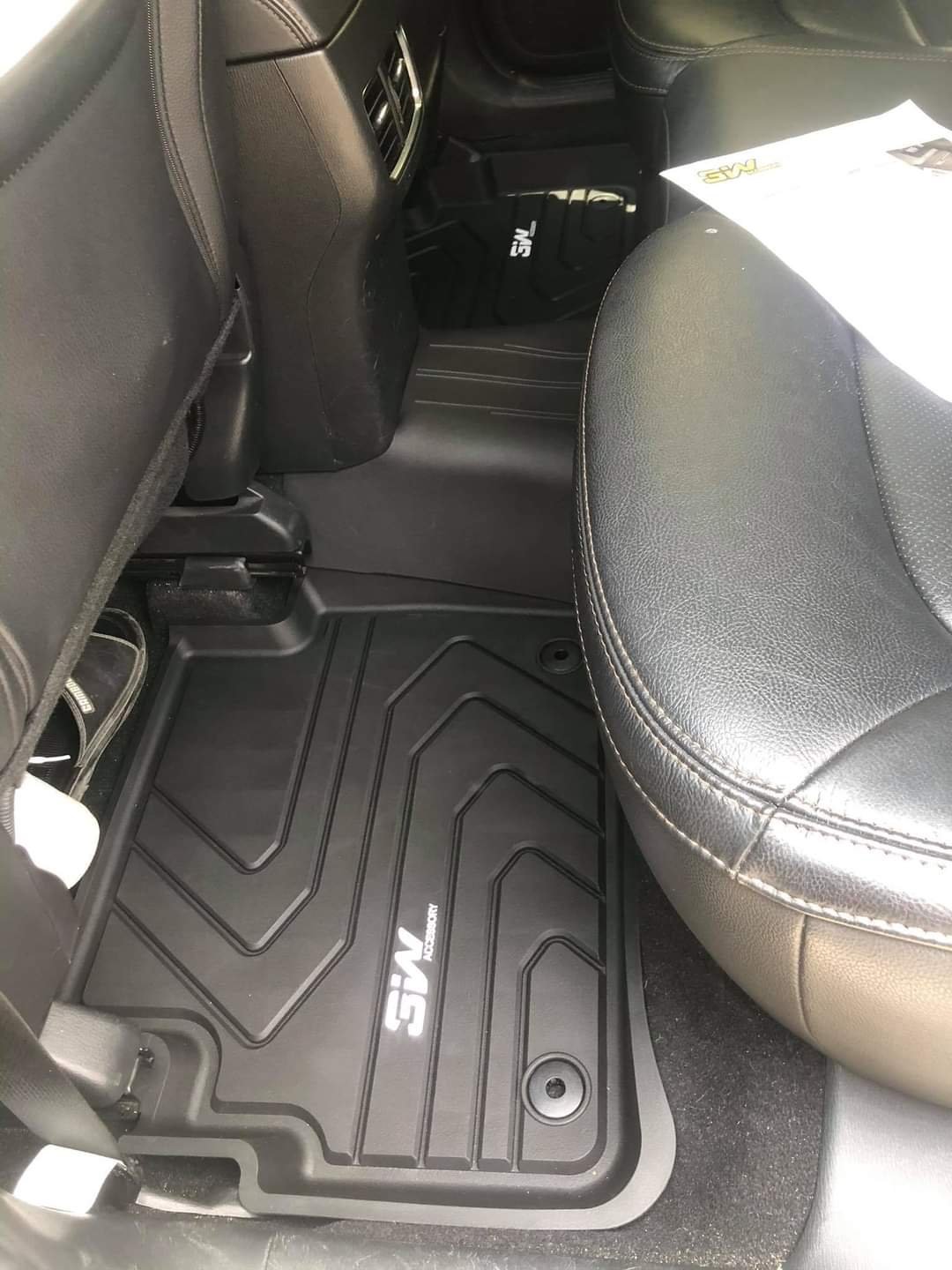 Thảm lót sàn ô tô MAZDA CX5 Nhãn hiệu Macsim 3W chất liệu nhựa TPE đúc khuôn cao cấp - màu đen