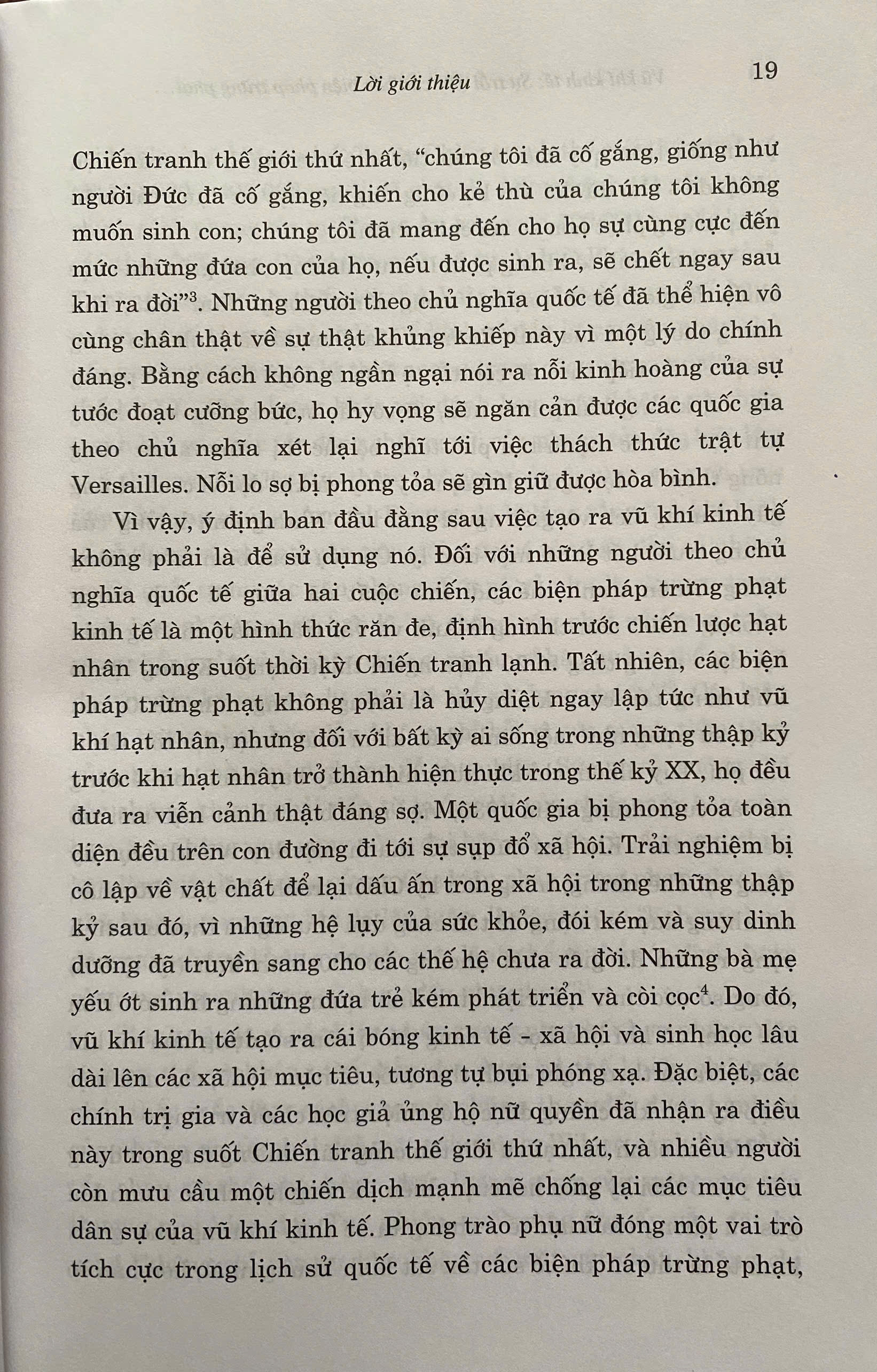 Vũ Khí Kinh Tế: Sự Trỗi Dậy Của Các Biện Pháp Trừng Phạt Kinh Tế Như Một Công Cụ Chiến Tranh Hiện Đại