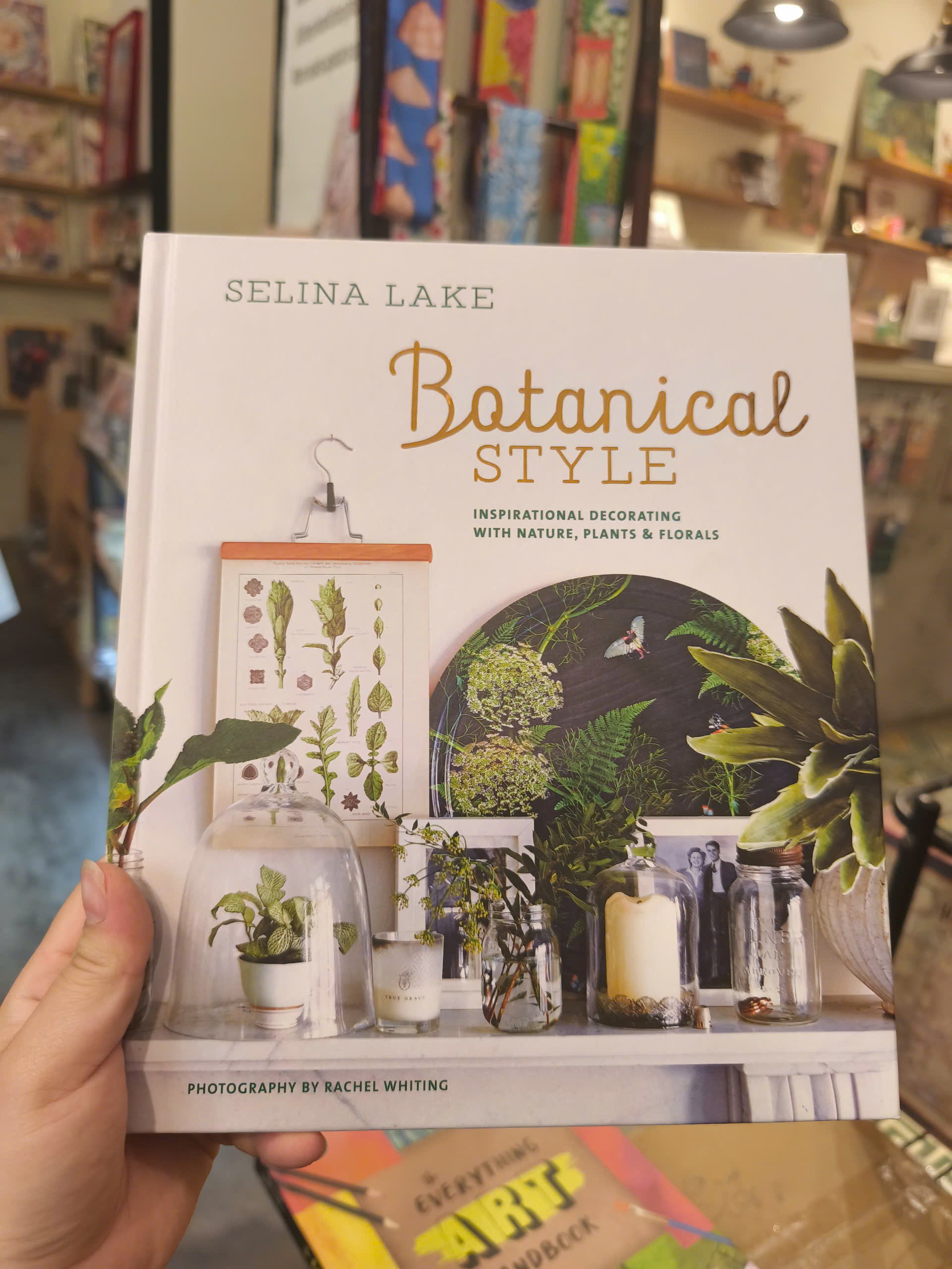 Sách - Botanical Style: Inspirational Decorating with Nature, Plants &amp; Florals by Selina Lake