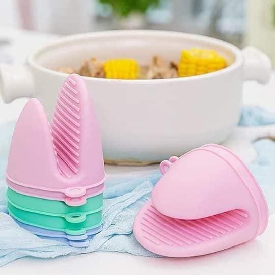 Combo 5 Đôi Găng Kẹp Tay Mỏ Vịt Silicon Nhấc Nồi Cách Nhiệt Chống Nóng - Hàng Loại 1