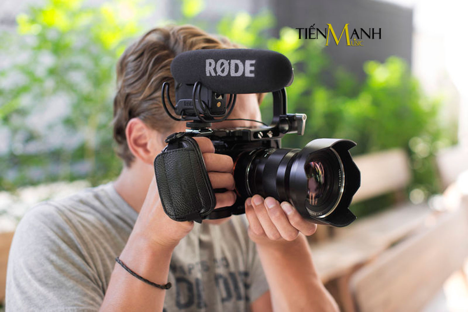 Micro Rode VideoMic Pro Plus Dùng Cho Máy Ảnh, Máy Quay Phim Mic Thu Âm Video Mic Pro+ Microphone Hàng Chính Hãng - Kèm Móng Gẩy DreamMaker