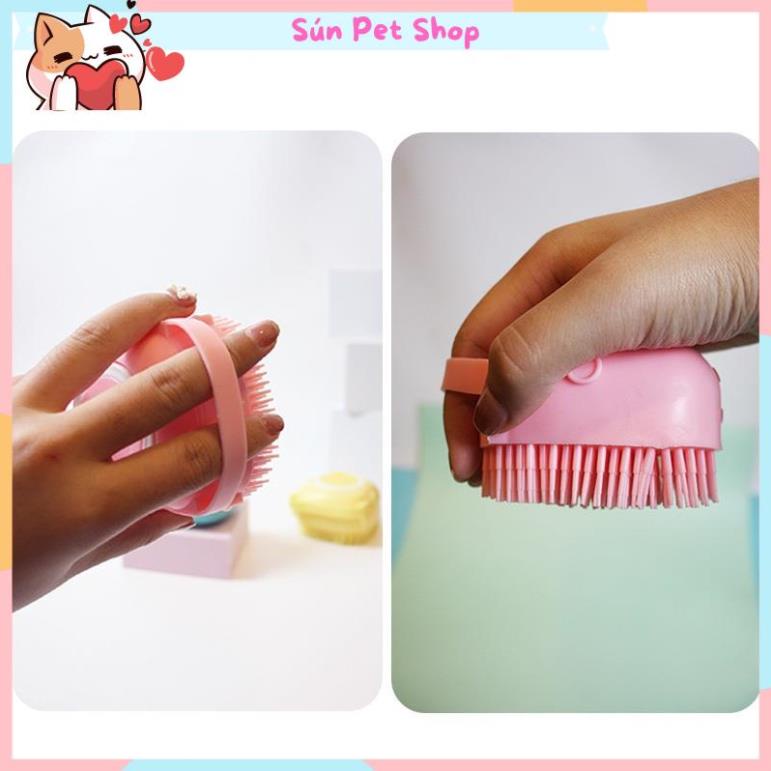 Bàn chải tắm cho chó mèo