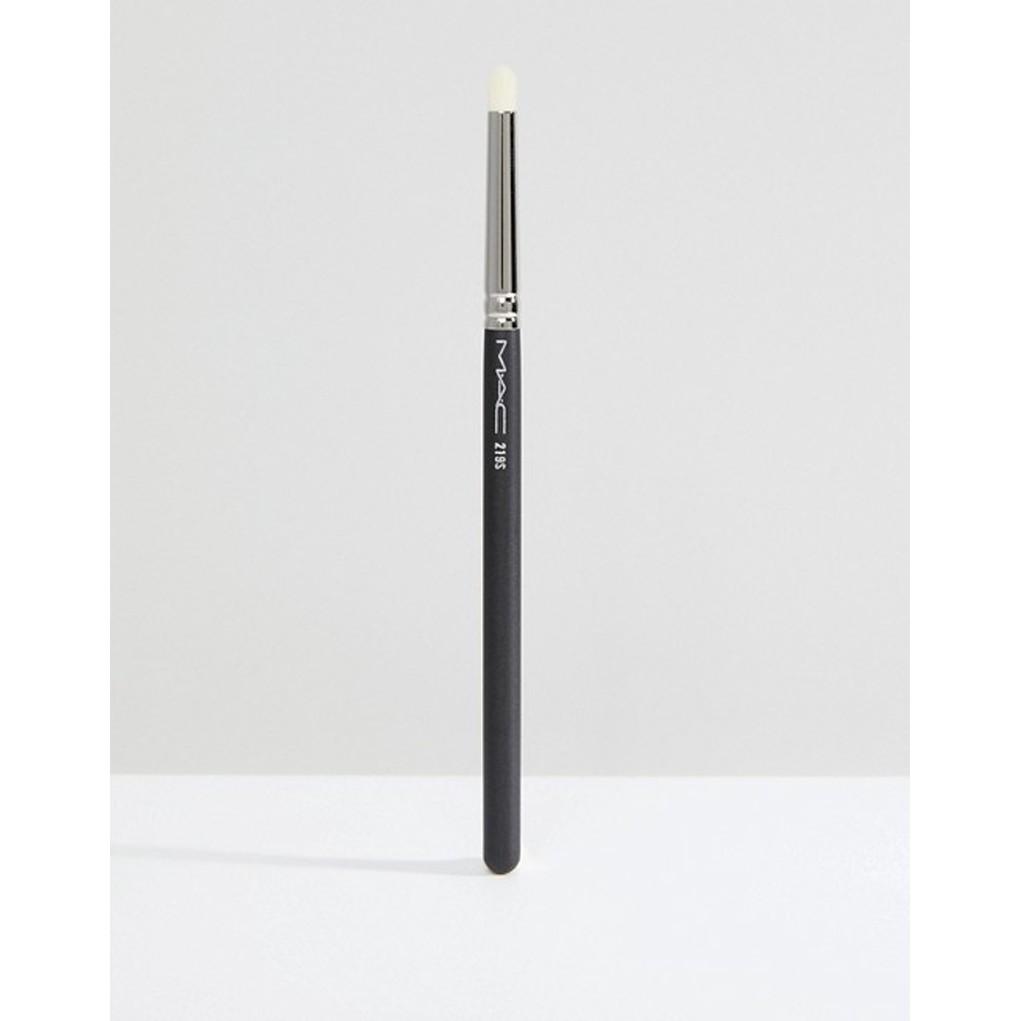 Cọ Nhấn Đuôi Mắt MAC 219S - Mac Eyebrush