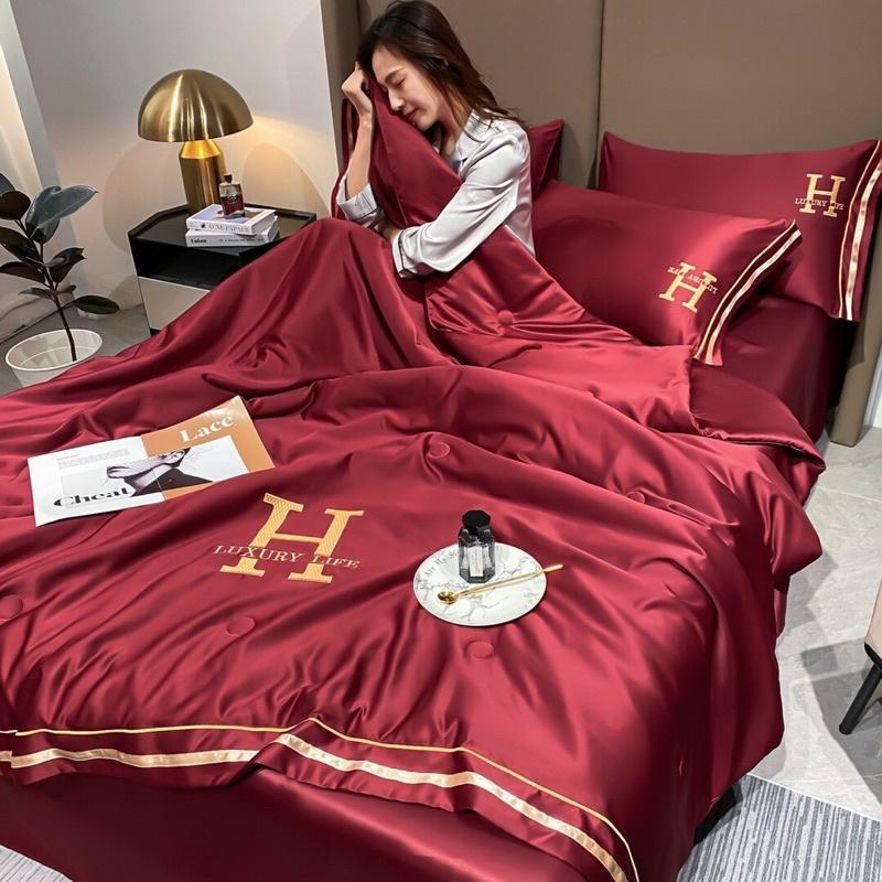 Bộ chăn ga gối phi lụa thêu chữ H-LUXURY Life sang trọng mềm mịn