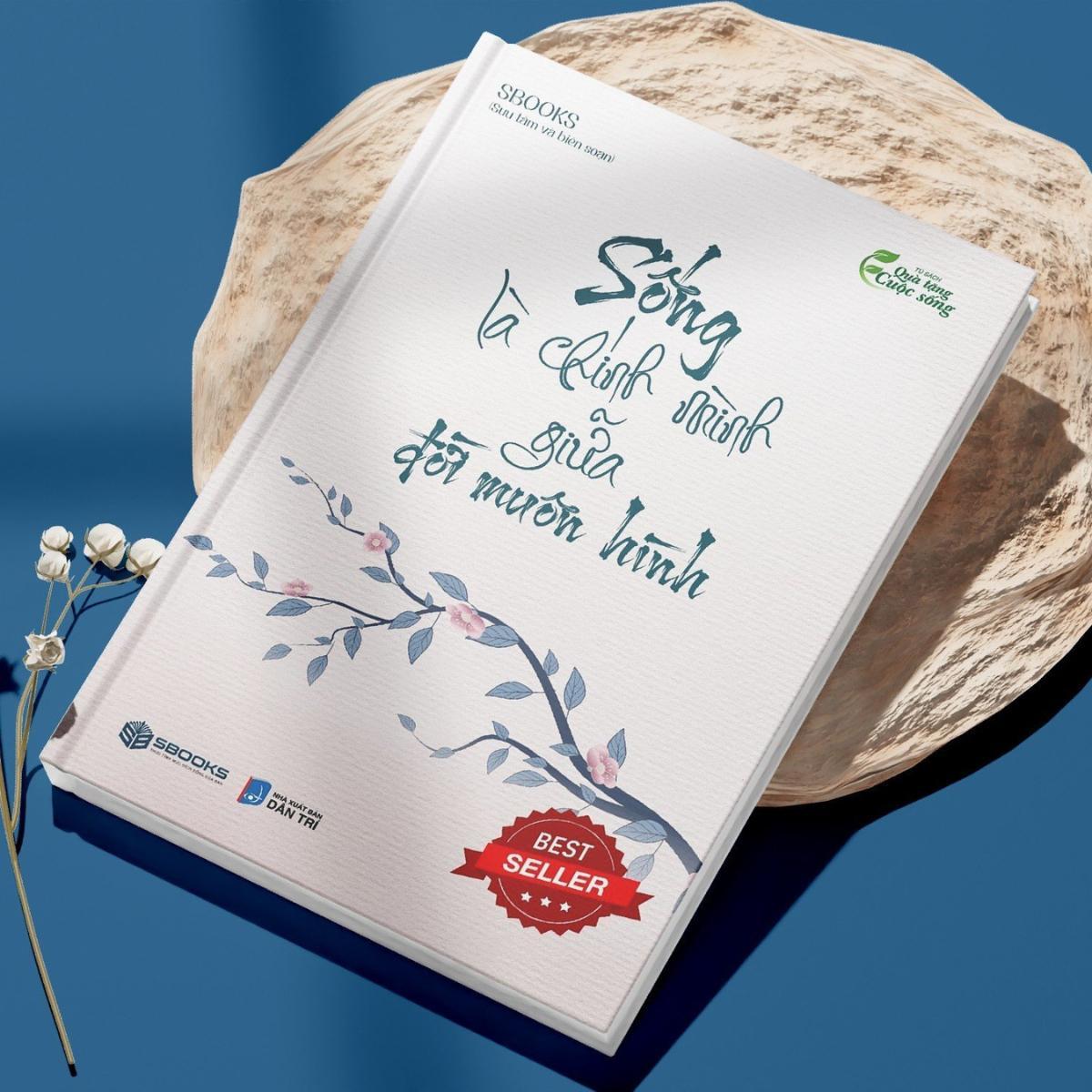 Sống là chính mình giữa đời muôn hình