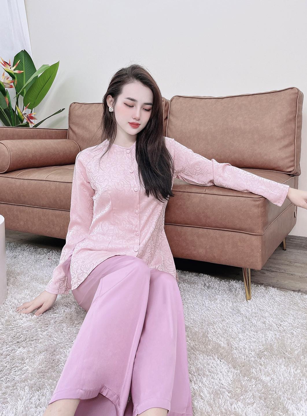 Bộ lụa áo bà ba hoạ tiết dệt ẩn sang trọng size M