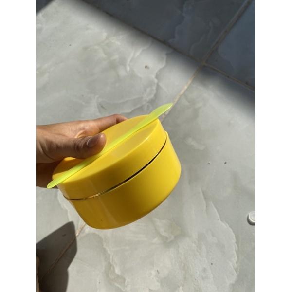 Hủ 200g màu vàng