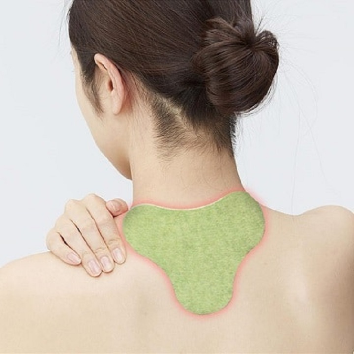 Hộp 12 Miếng Dán Ngải Cứu Giảm Đau Cổ Vai Gáy Hiệu Quả