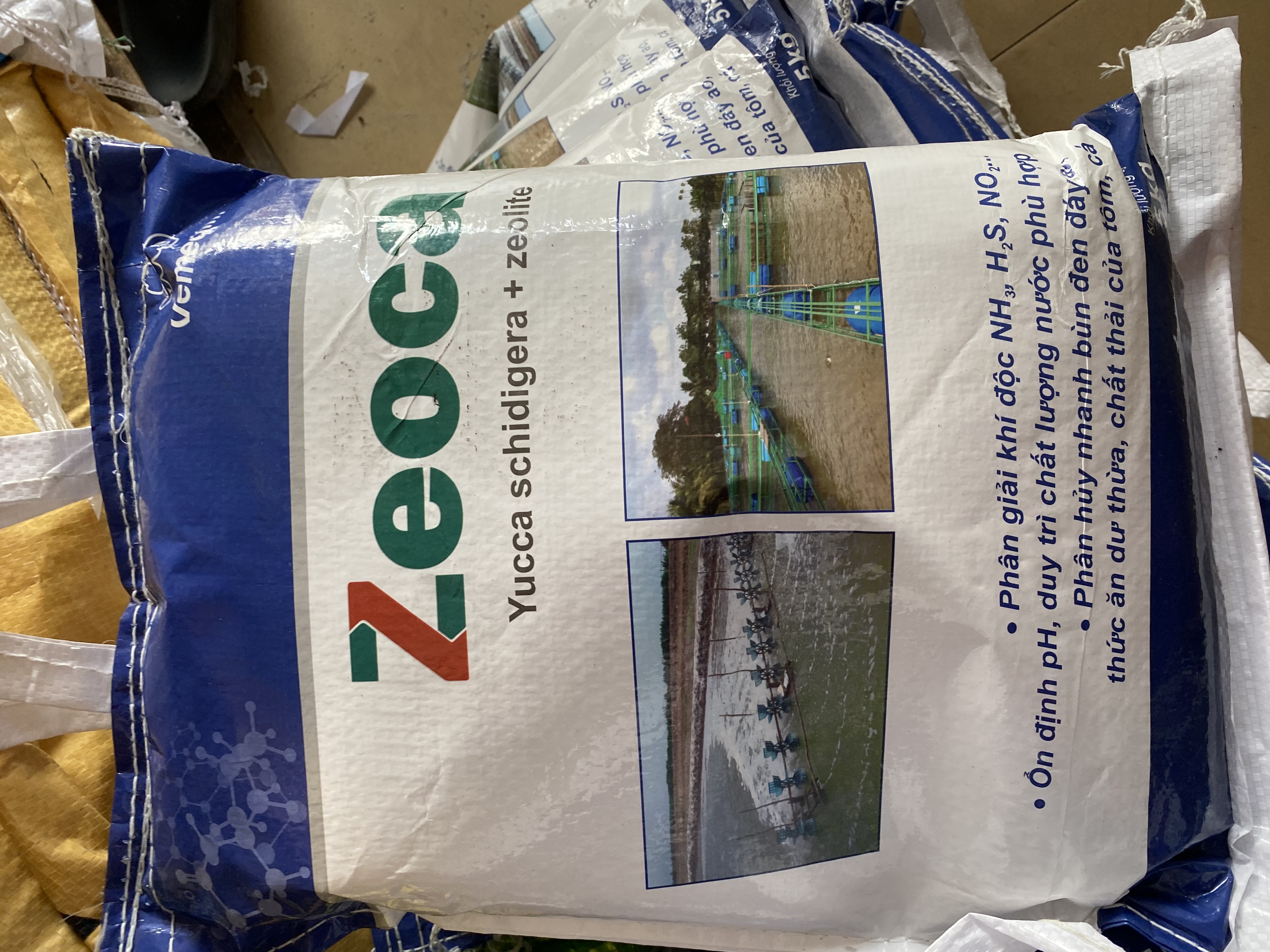 Zeoca túi 5kg phân huỷ đáy ao cho tôm cá