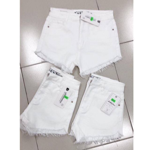 QUẤN SHORT TRẮNG TUA LAI 26-30