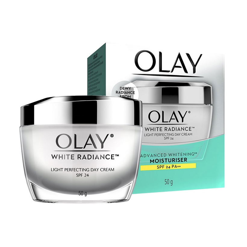 Bộ Sản Phẩm Olay White Radiance Dưỡng Trắng và Cấp Ẩm (Kem dưỡng trắng da ban ngày, Kem dưỡng trắng da ban đêm, Tinh chất dưỡng trắng da, Sữa rửa mặt) [Tặng Túi Tote Thiết Kế Mới]