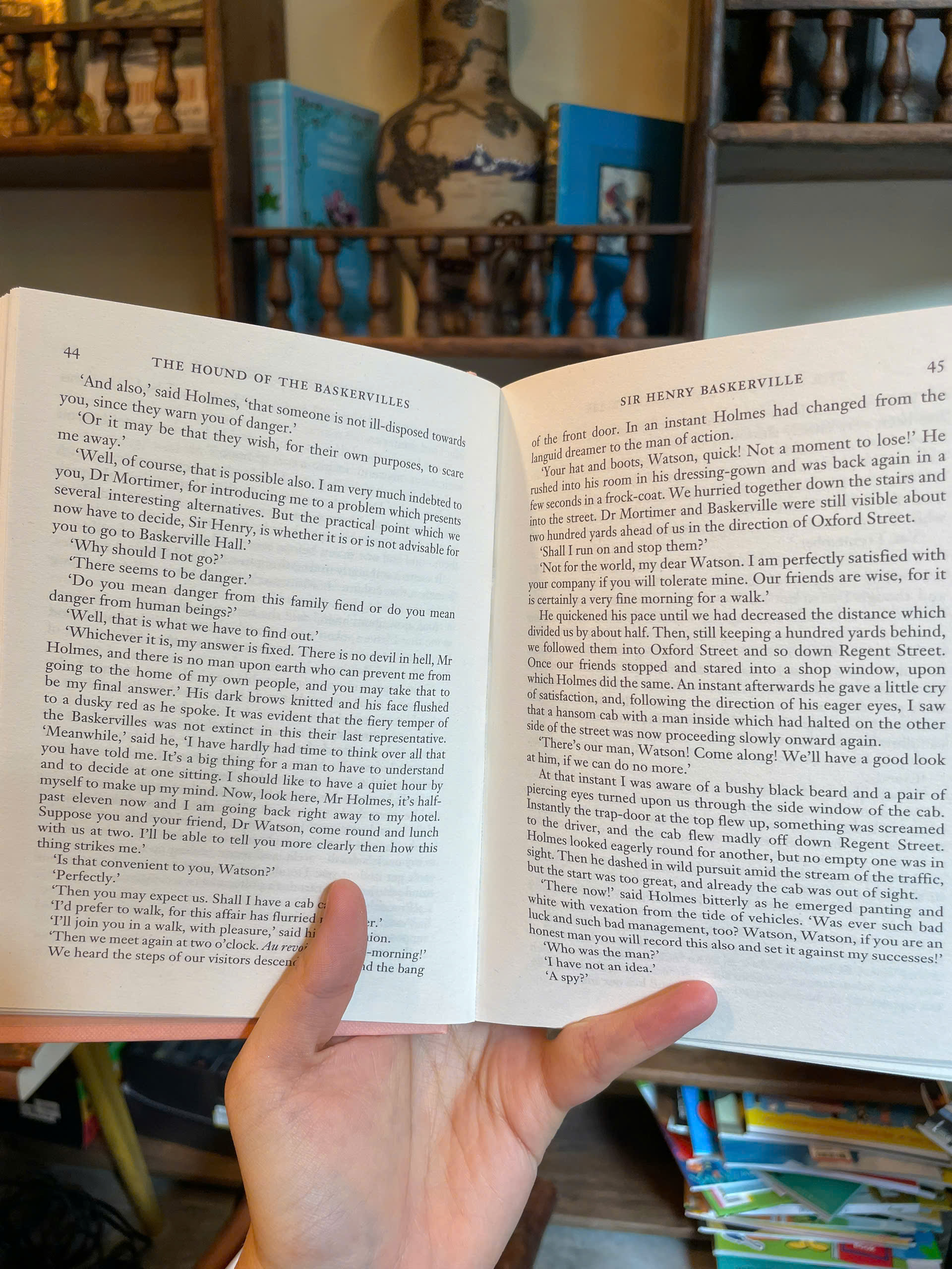 Sách - Hound of the Baskervilles & Valley of Fear by Sir Arthur Conan Doyle | Ngoại văn Bìa cứng