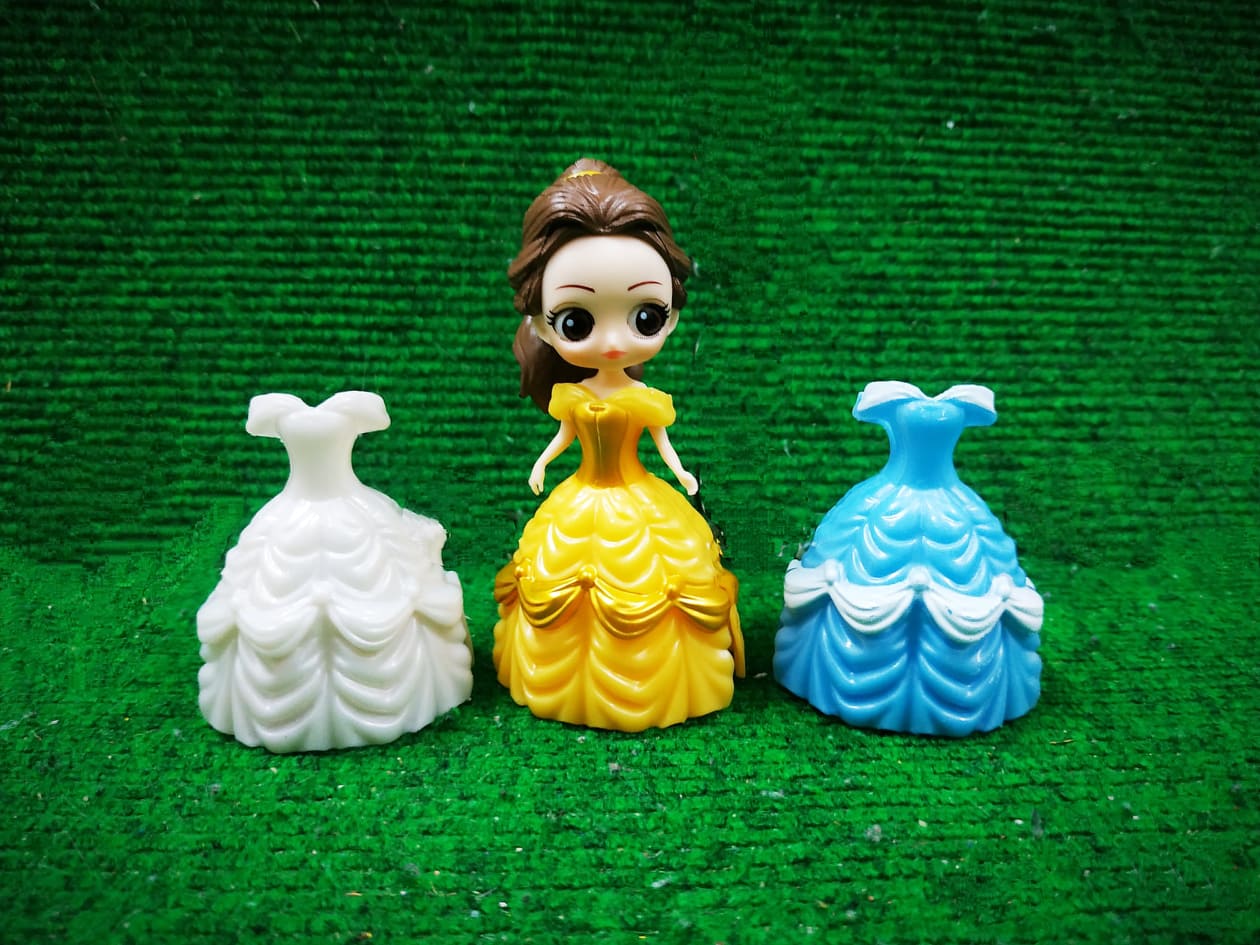Đồ chơi búp bê thay váy: Set 1 búp bê công chúa Disney cổ tích kèm 3 váy dạ hội thời trang thay đổi