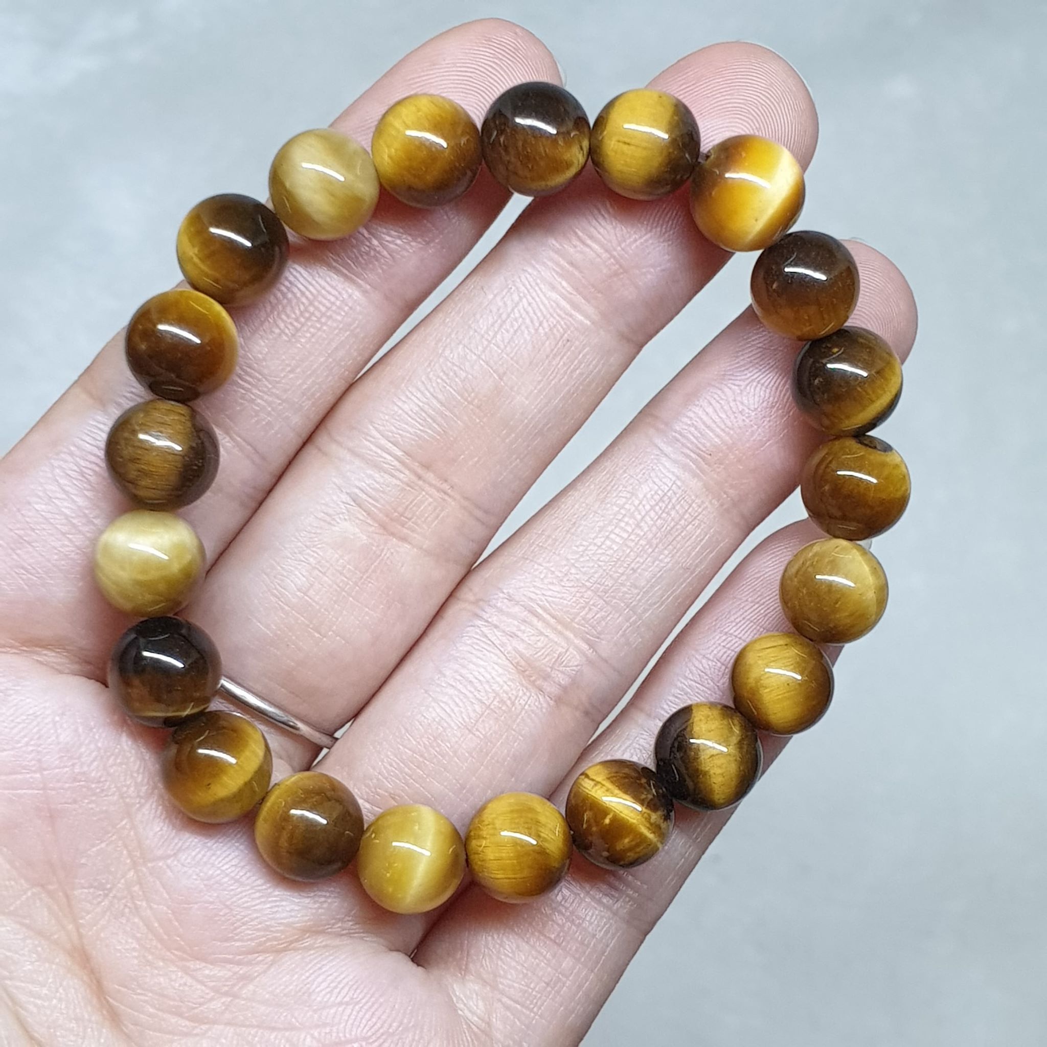 Vòng Tay Đá Mắt Hổ Vàng Nâu Cho Người Mệnh Kinh Và Mệnh Thổ _ Size 10li