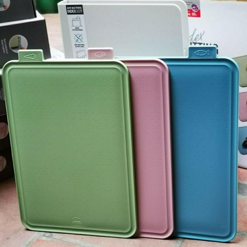 Bộ 3 Thớt Nhựa Kháng Khuẩn Kèm Giá Đỡ Cao Cấp CSC251