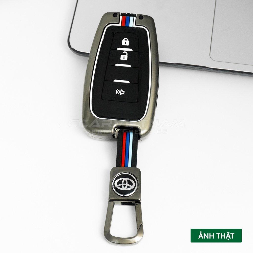 Ốp khóa kim loại phản quang-Camry, Altis, Cross,Corolla  2020-2022 Hợp Kim Metal Cao Cấp Chống Gỉ