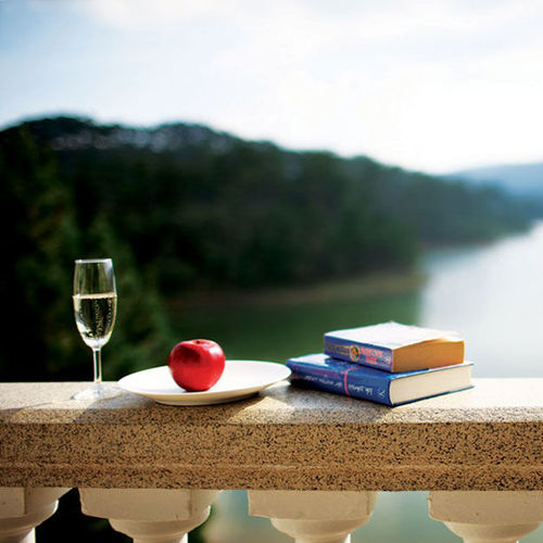 Trọn Gói 3N2D Tại Dalat Edensee Lake Resort 5*. Bao Gồm Ăn Sáng. Tiễn Sân Bay 1 Lượt. Miễn Phí Chèo Thuyền Kayak và Bắn Cung.
