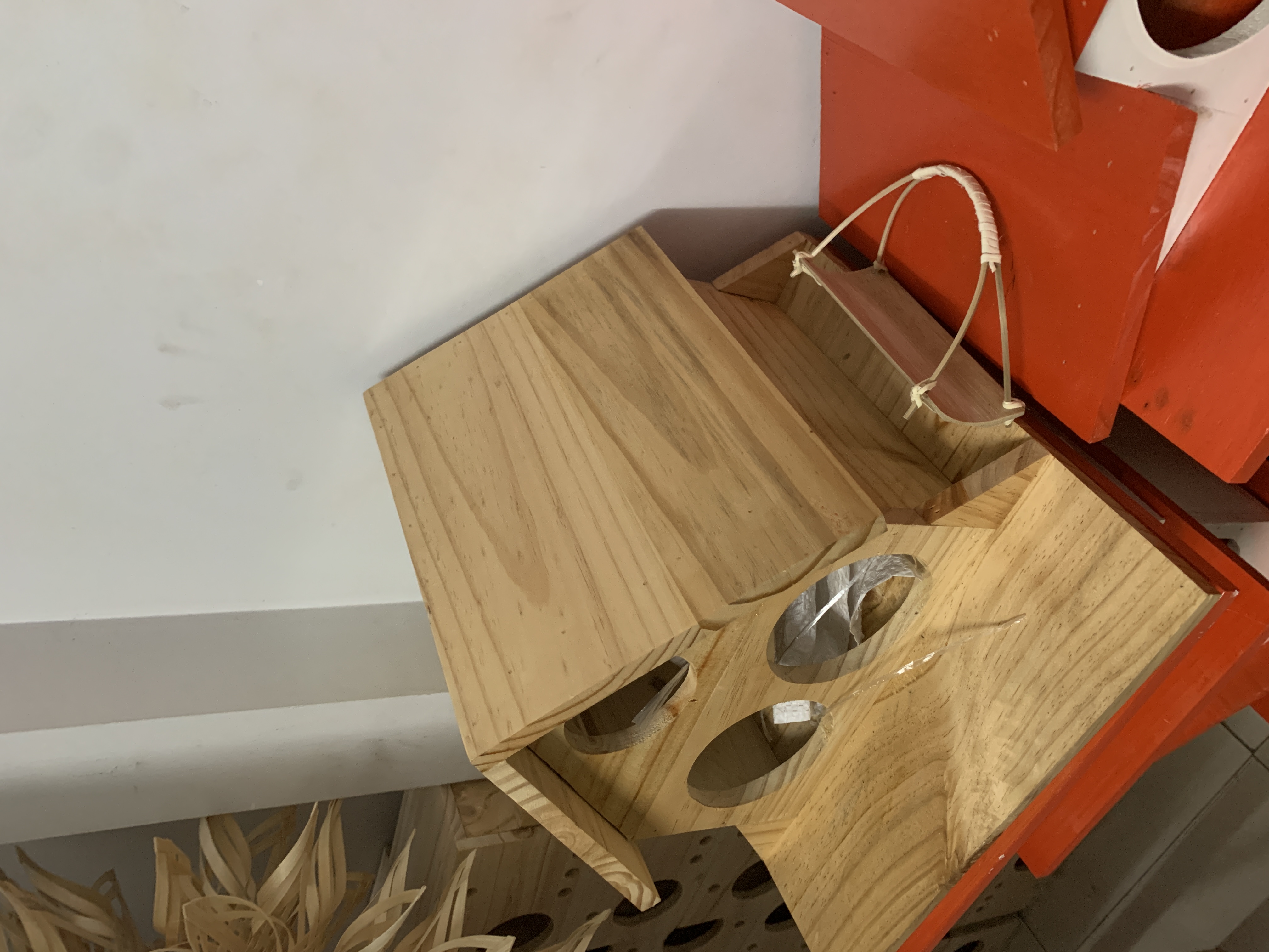 Chuồng nuôi chim bồ câu bằng gỗ 3 lỗ có thể nuôi 1 đôi chim