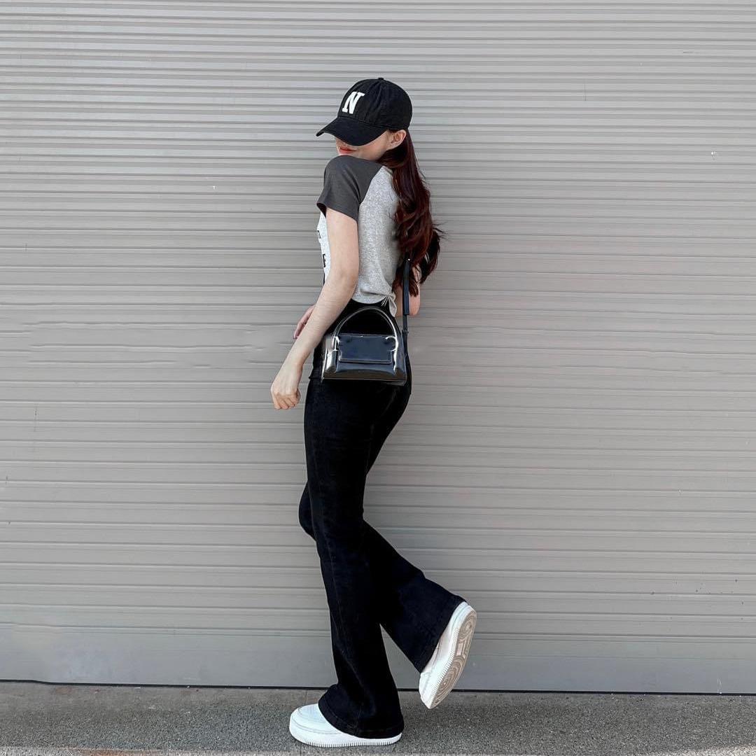 Quần Jean Ống Loe Form Dài 2 Túi Kiểu - Leda