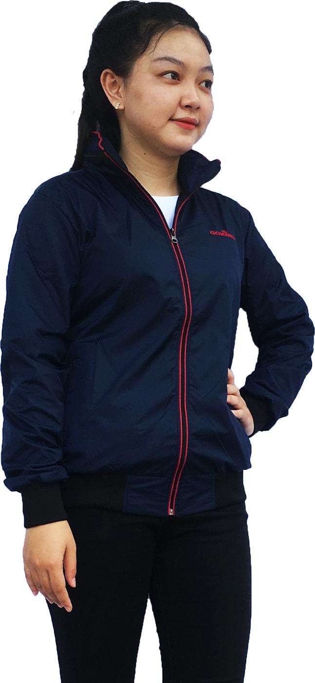 Áo khoác gió cách nhiệt GOKING có mũ, form unisex cho nam nữ. Ngoài vải dù, trong lót vải cào cách nhiệt. 3 túi to rộng
