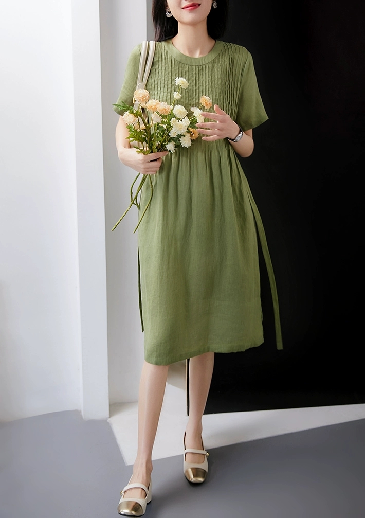 Đầm linen nữ dáng suông cổ tròn xếp ly kèm dây thắt eo mẫu mới trẻ trung Đũi Việt