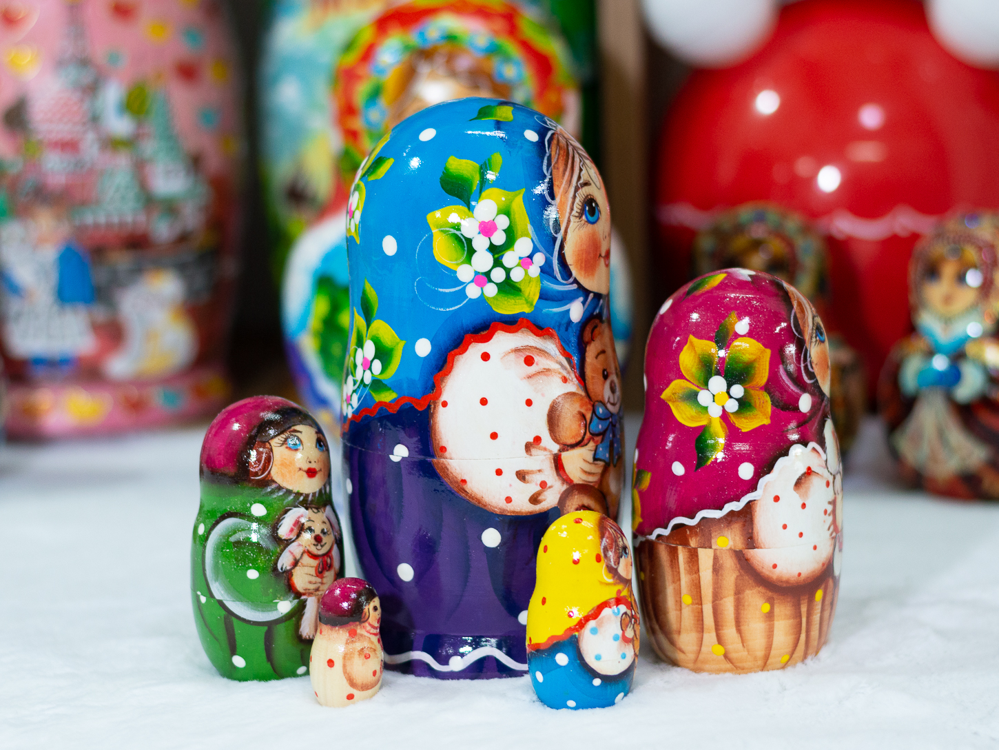 (SIÊU CUTE) BỘ BÚP BÊ NGA MATRYOSHKA 5 LỚP 15CM HÀNG LƯU NIỆM &quot;CÔ BÉ MISA ÔM GẤU&quot; CỰC ĐẸP VÀ DỄ THƯƠNG