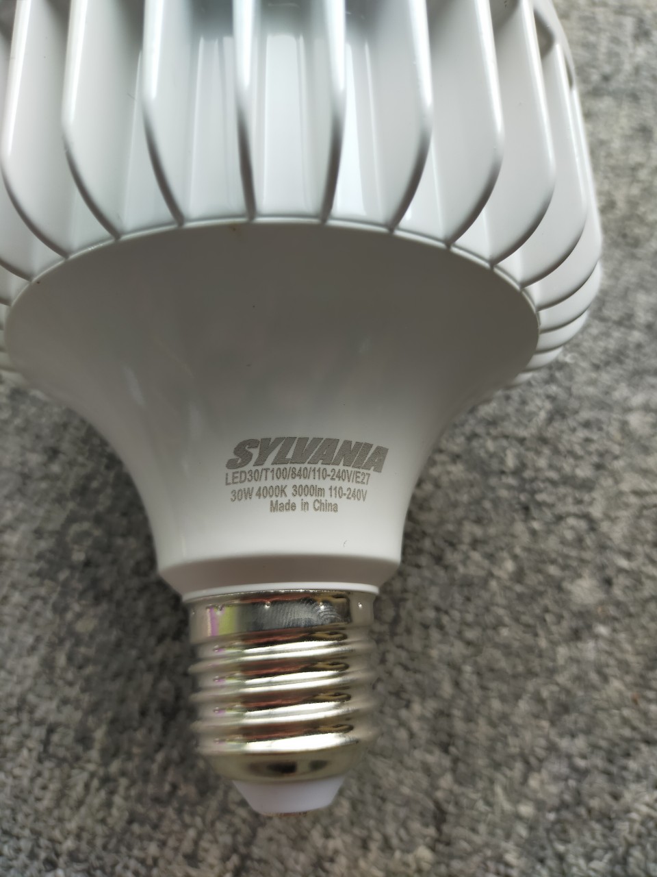 BÓNG ĐÈN LED BULB TRỤ SYLVANIA ĐẾ NHÔM NGUYÊN KHỐI E27 30W ÁNH SÁNG TRUNG TÍNH 4000K - - TIẾT KIỆM ĐIỆN NĂNG