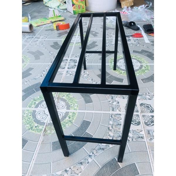 Kệ thép Dài 70cm.Rộng 25cm. Cao 40cm. 4 chaan 2 giang Hộp thép 20*20mm
