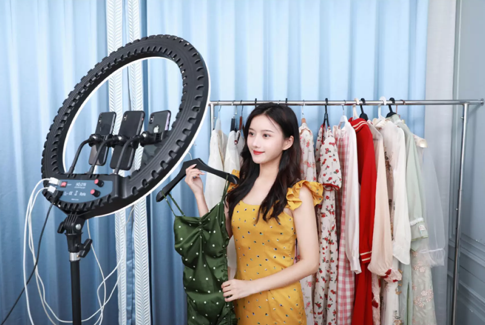 Đèn LiveStream size lớn 45cm Đèn Led LiveStream Chụp Hình Sản Phẩm, Trang Điểm Make Up - Đèn live 3 chế độ Sáng Siêu Bền