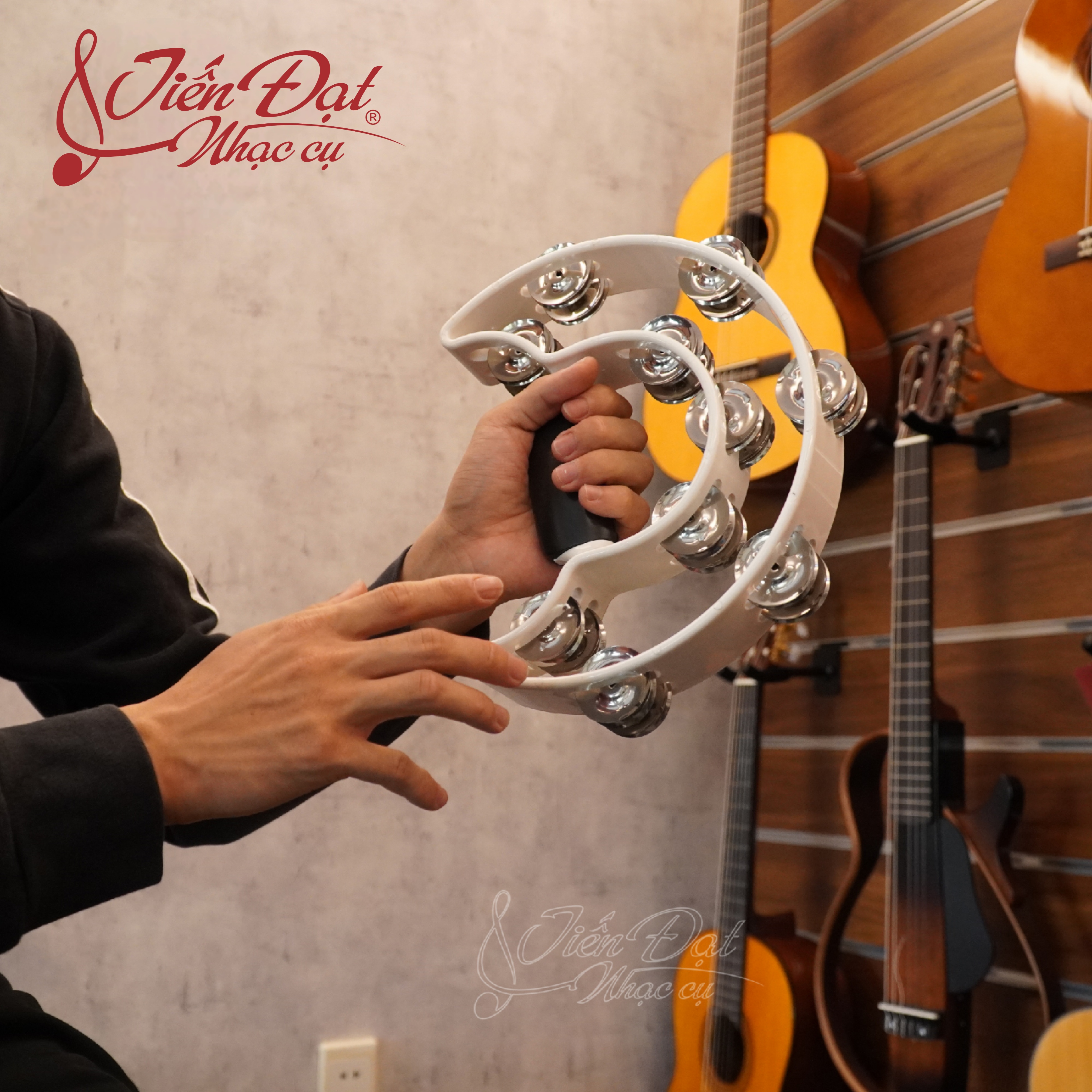 Trống Lắc, Trống Gõ Tambourine Loại Tròn - Khuyết Chất Liệu Nhựa Xi Inox Cao Cấp