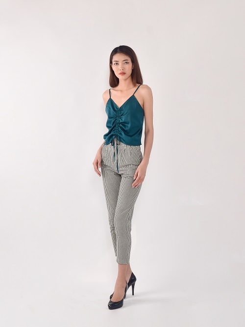 Scarlett House_Áo Camisole Lụa Satin Xanh Lá Camilla