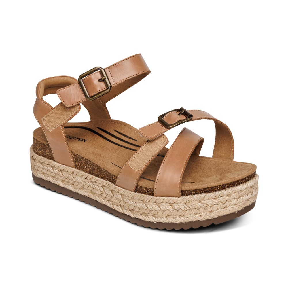 Sandal sức khỏe nữ Aetrex Paula Camel