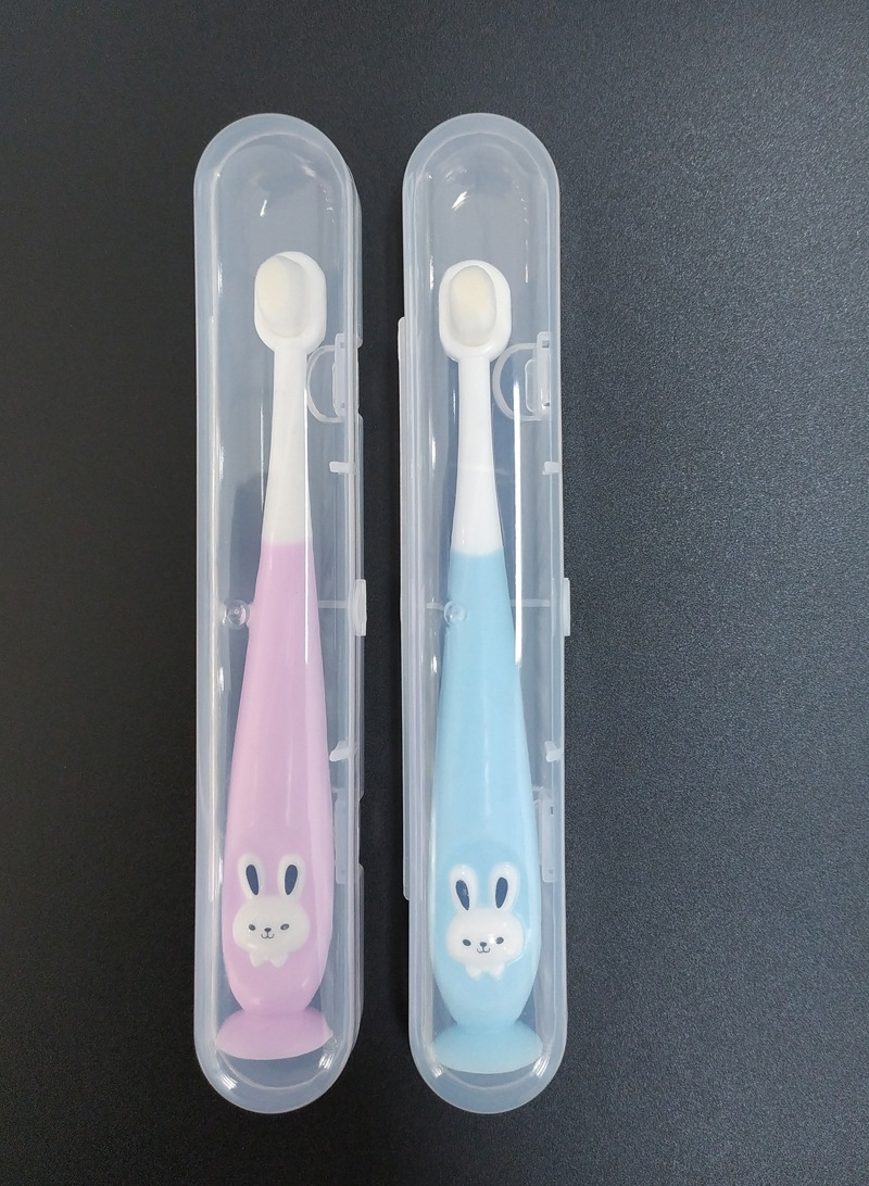 Bàn chải đánh răng cho bé - bàn chải lông tơ siêu mềm hình thỏ (có đế hút