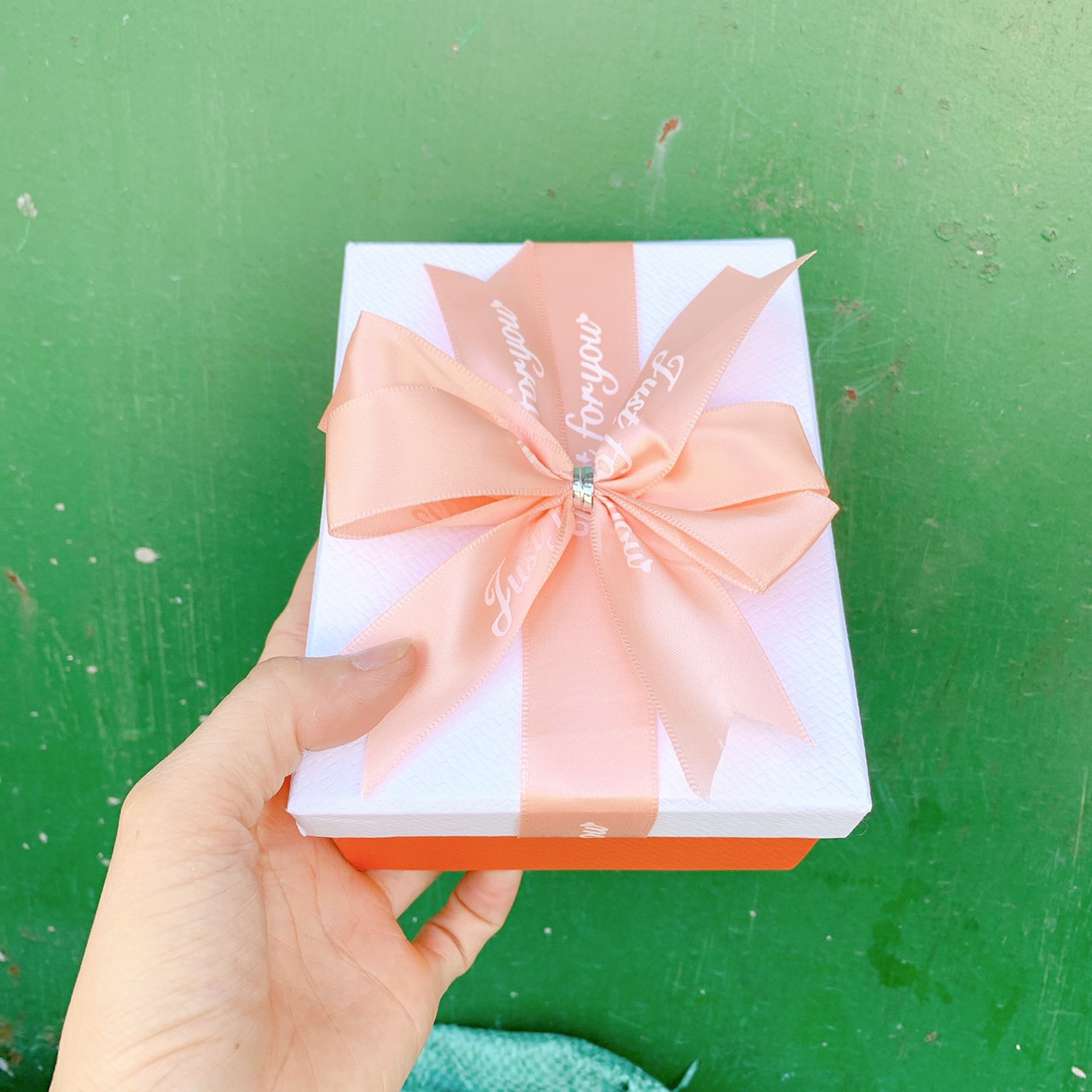Hộp quà xinh xắn, 12x9 cao 5cm