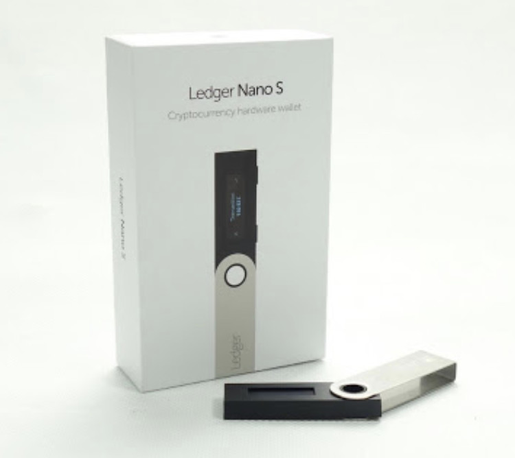 Ví Lạnh Ledger Nano S - Hàng nhập khẩu trực tiếp Ledger Pháp - Nguyên seal 100%