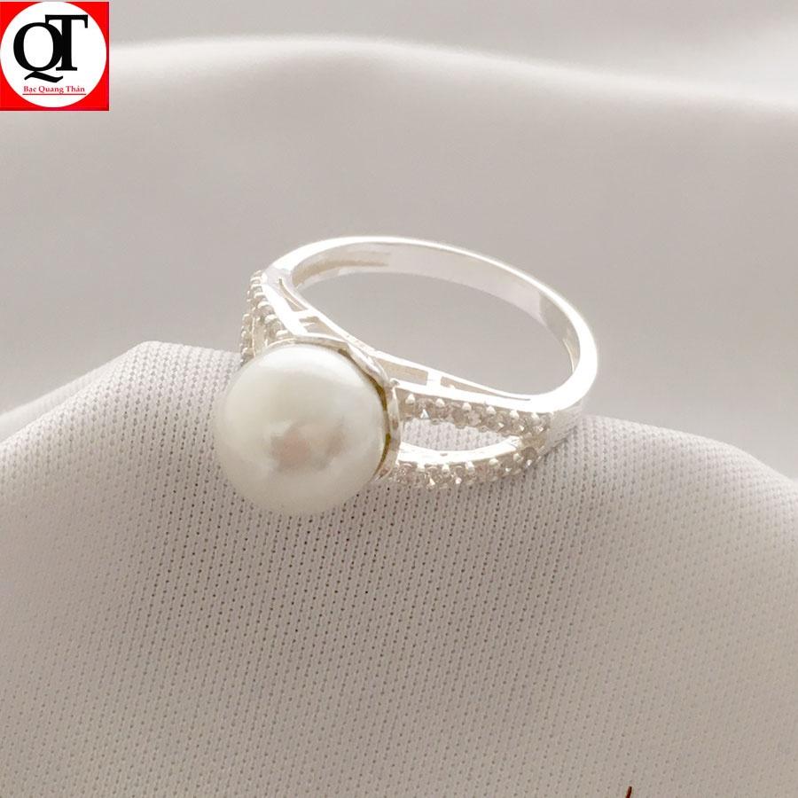 Nhẫn nữ ngọc nhân tạo 8ly chất liệu bạc ta gắn đá cobic trắng sáng trang sức Bạc Quang Thản - QTNU69
