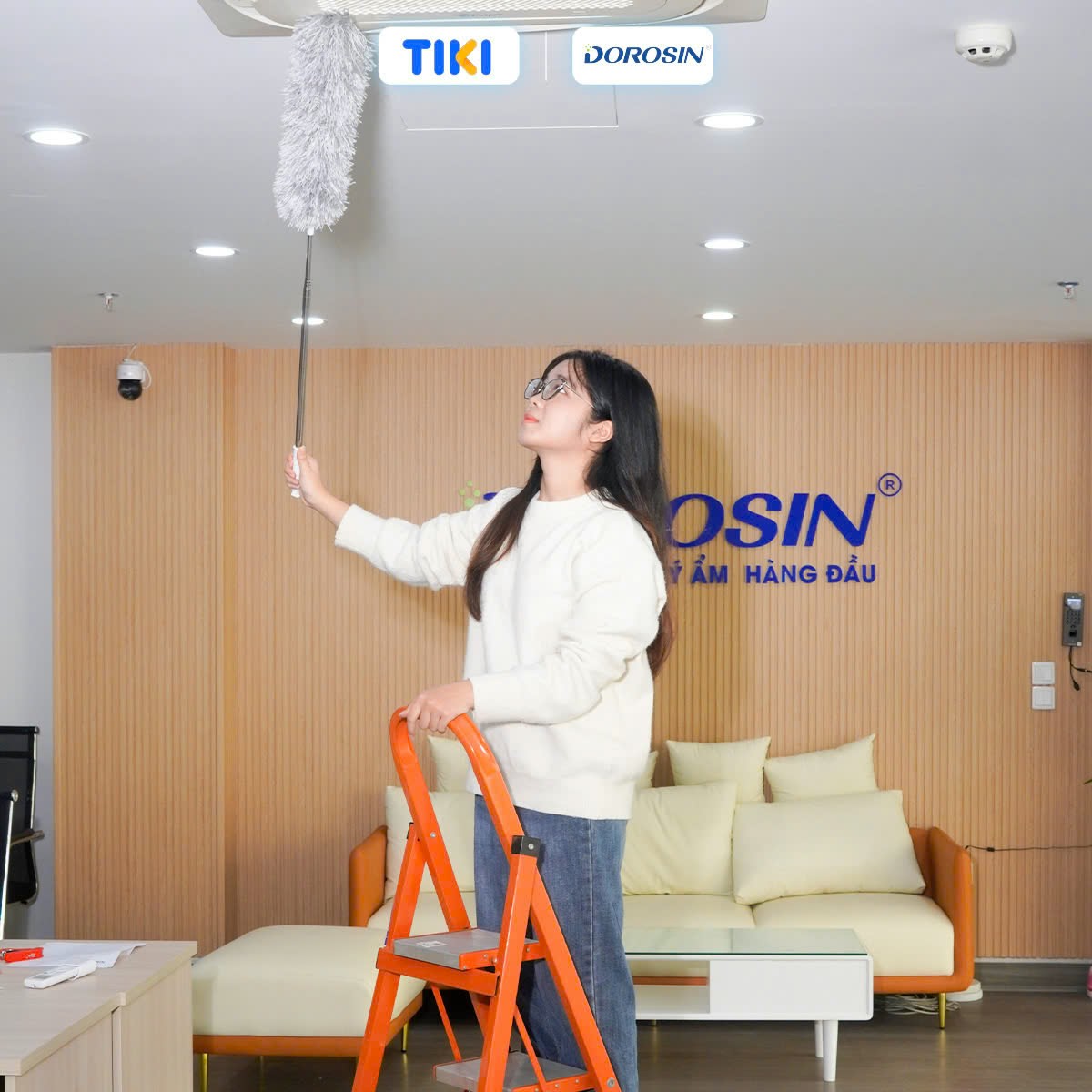 Chổi Phủi Bụi Đa Năng Đầu Lông Mềm Mại Nhanh Khô Phủi Sạch Bụi Bẩn Dễ Dàng Sử Dụng - HÀNG TẶNG KÈM KHÔNG BÁN