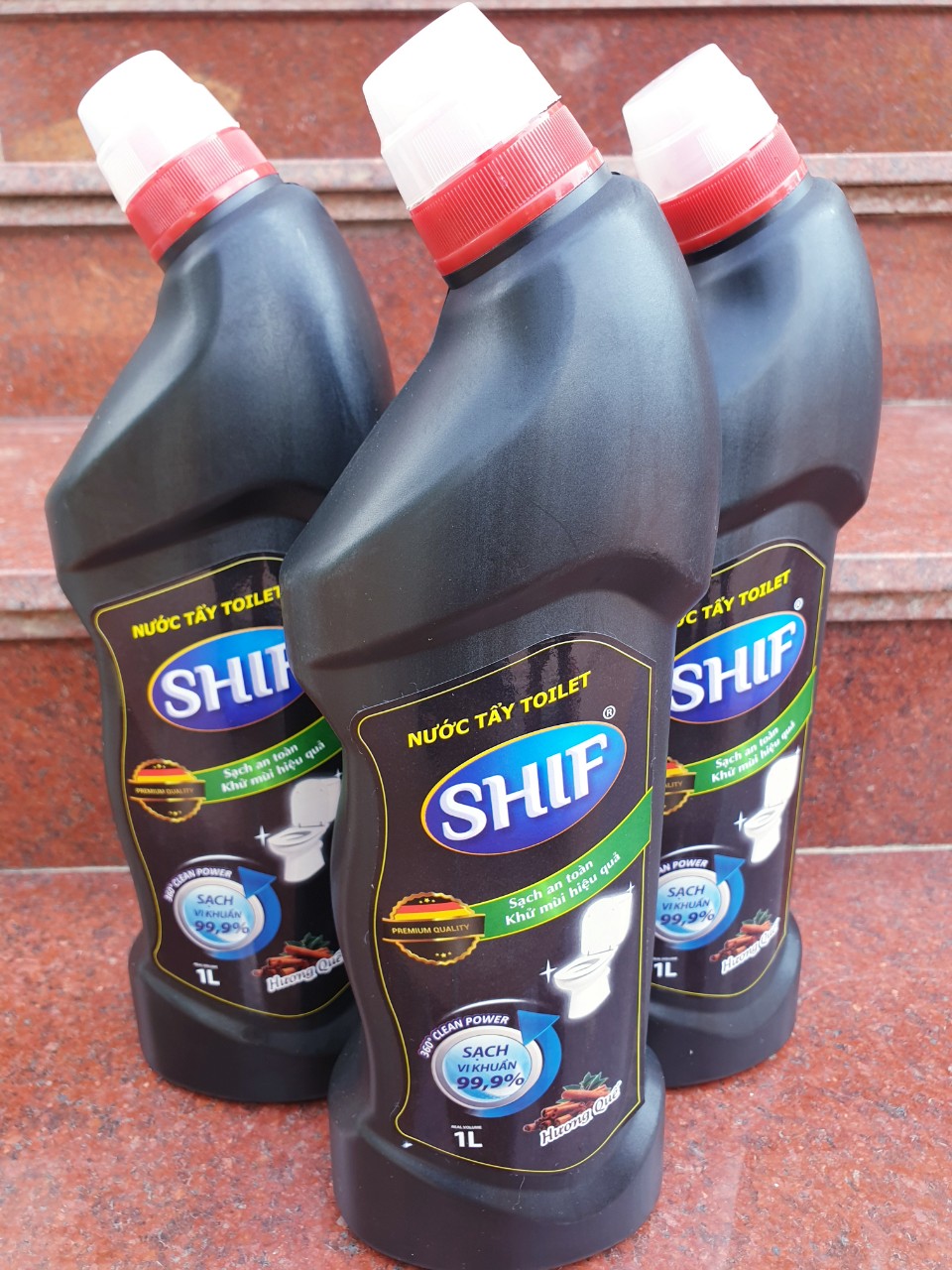 Nước tẩy rửa toilet
