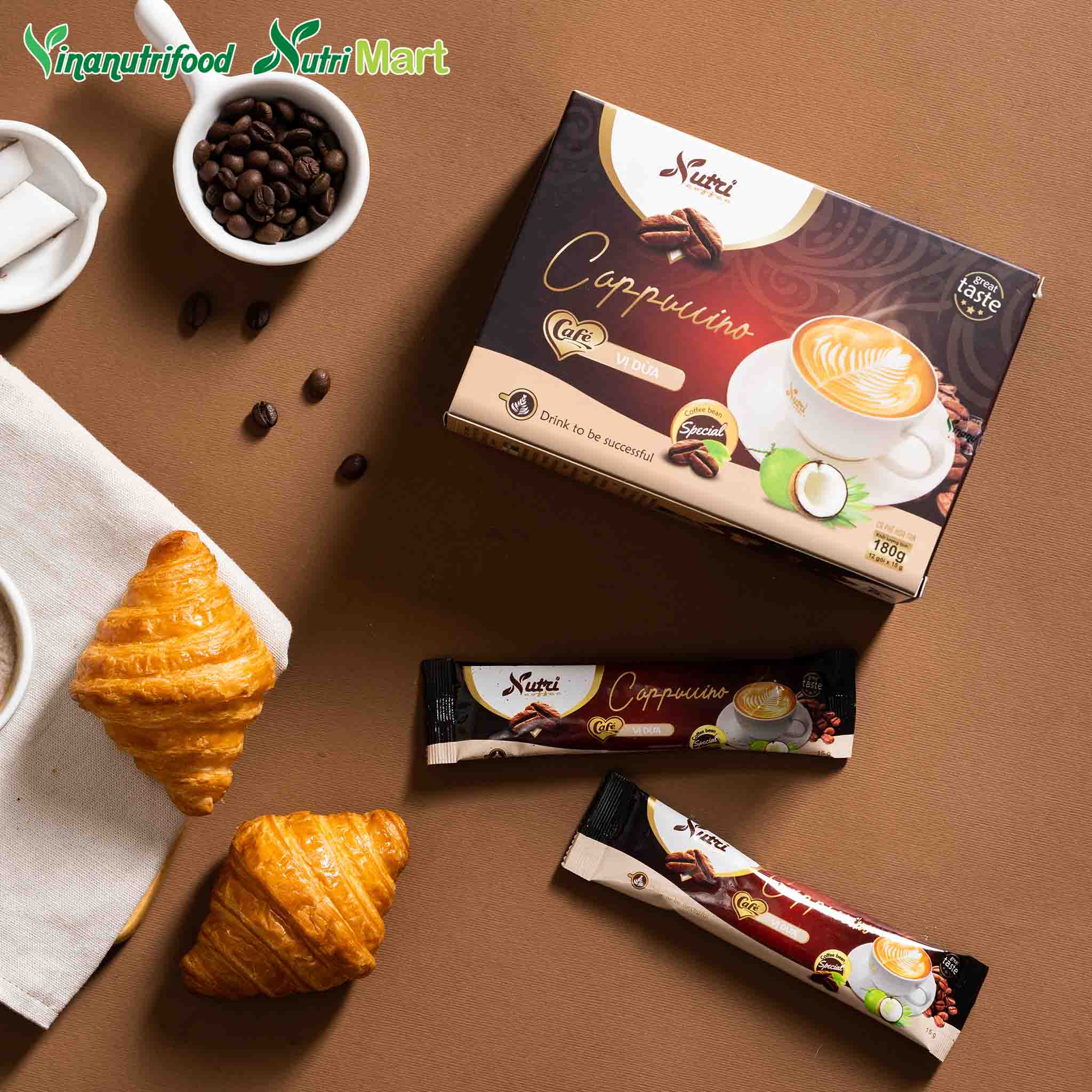 Cà phê capuchino dừa Vinanutrifood C03, cafe có hương vị dừa hảo hạng, tạo nên sự mới mẻ mang đến cảm giác thoải mái, thư thái khi thưởng thức, đảm bảo an toàn thực phẩm đáp ứng đầy đủ tiêu chuẩn GMP - WHO (15g x 12 gói)