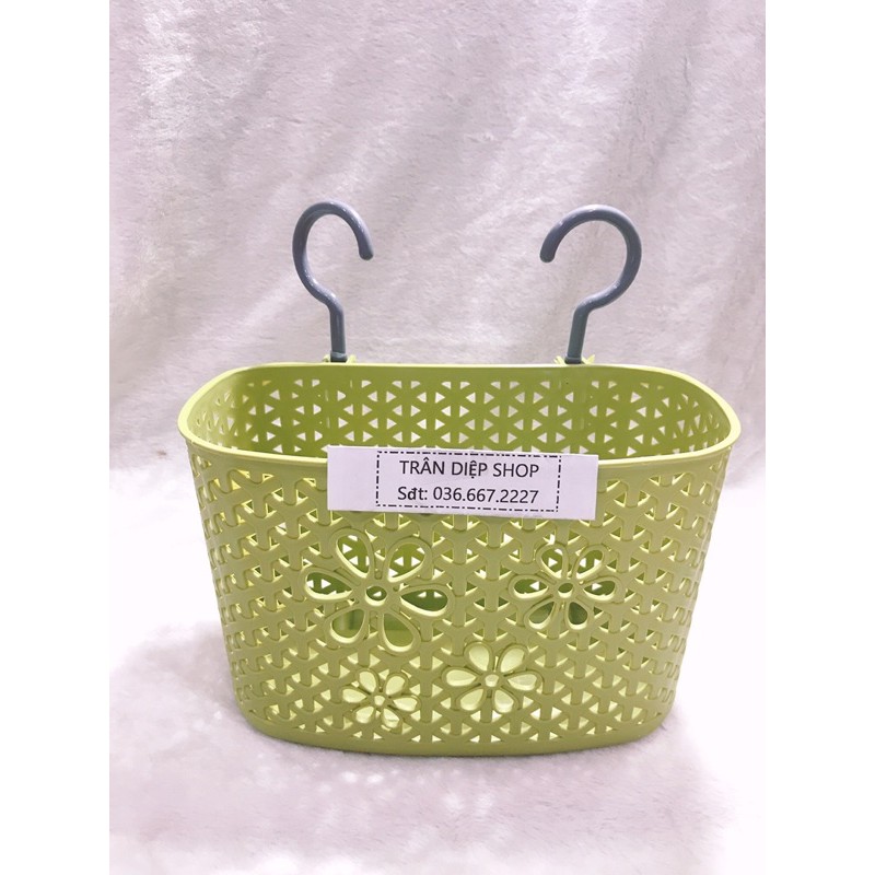Giỏ nhựa có móc câu treo đa năng