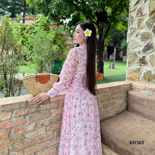 Đầm Maxi Ruzimay Dáng Dài Cổ Khuy Bèo R1000