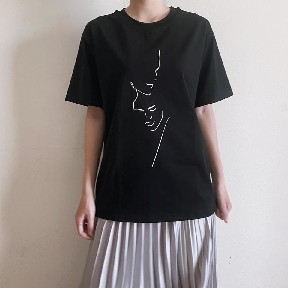 ÁO THUN UNISEX NAM NỮ  hoa văn cô gái