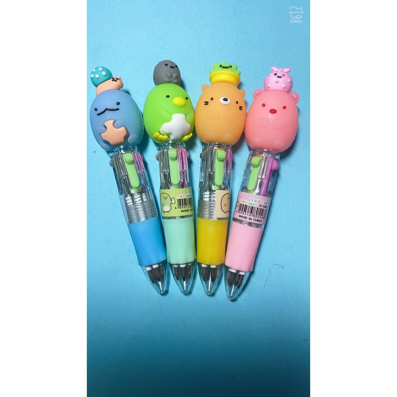 Combo 4 cây bút bi 4 ngòi ngộ ngĩnh ngẫu nhiên