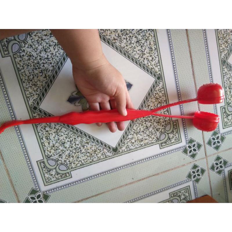 Cây đấm lưng có đầu gãy