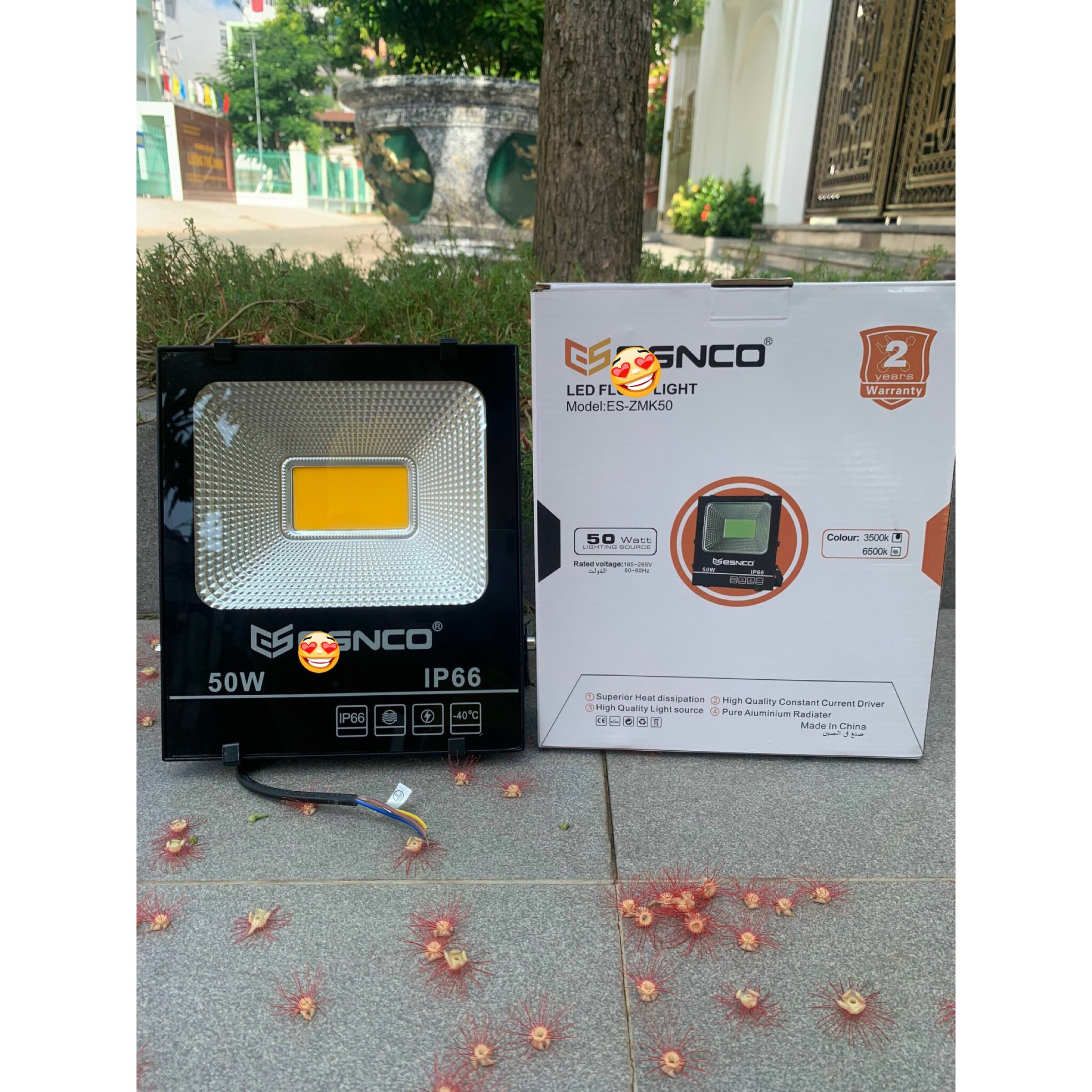 Đèn chiếu sáng , đèn pha led 50w , chuyên công trình bảng hiệu quảng cáo, đèn ngoài trời chống nước