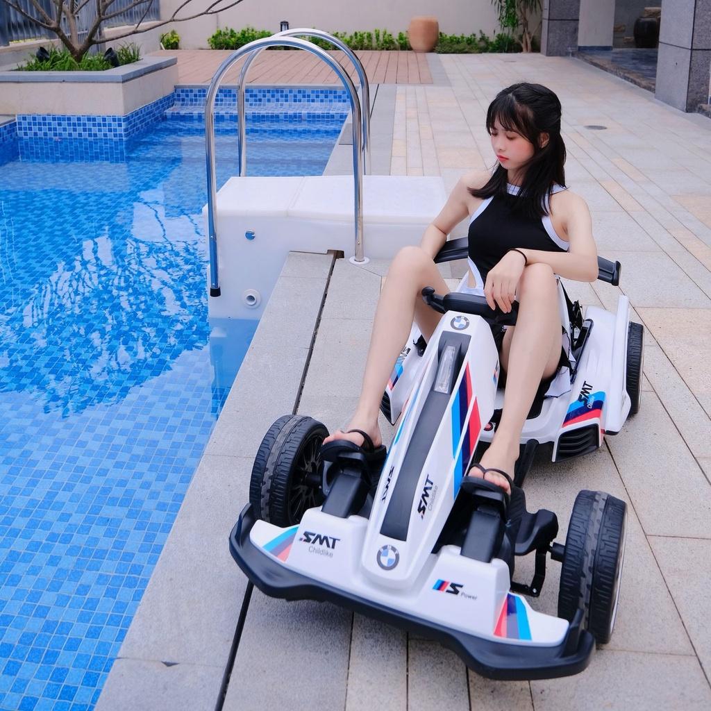 HOTNet nổi tiếng kart ô tô điện trẻ em bốn bánh xe drift có điều khiển từ xa xe đẩy trẻ em nam và nữ ô tô đồ chơi có thể