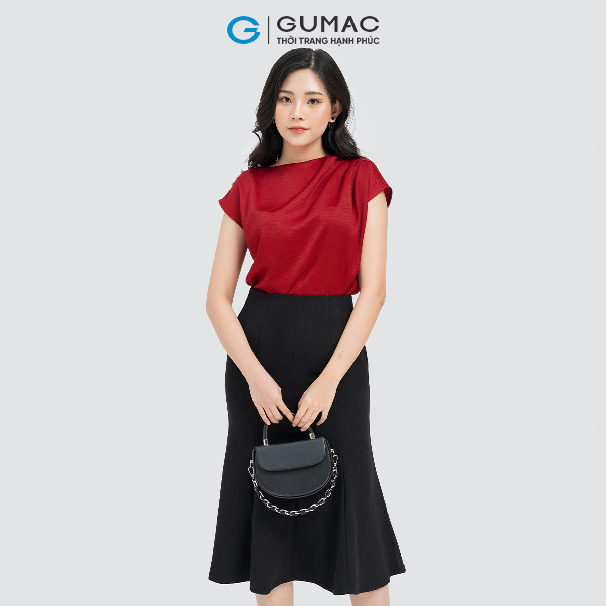 Áo xếp vai đính ngọc GUMAC AD04058