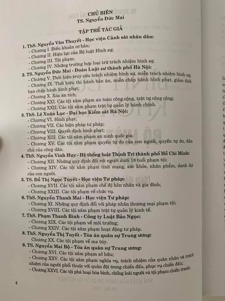 Combo: Bình Luận Khoa Học Bộ Luật Hình Sự Hiện Hành (Sửa Đổi Bổ Sung 2017) và Bộ Luật Hình Sự Hiện Hành (Bộ Luật Năm 2015, Sửa Đổi, Bổ Sung Năm 2017)