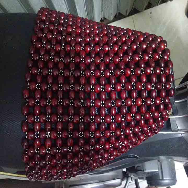 Hạt gỗ lót yên xe và ghế văn phòng Sunha 45x45 màu nâu đỏ, lót yên xe hạt gỗ chuyên dụng cho lót ghế văn phòng, SUNHA